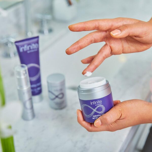 Infinite by Forever Restoring Crème